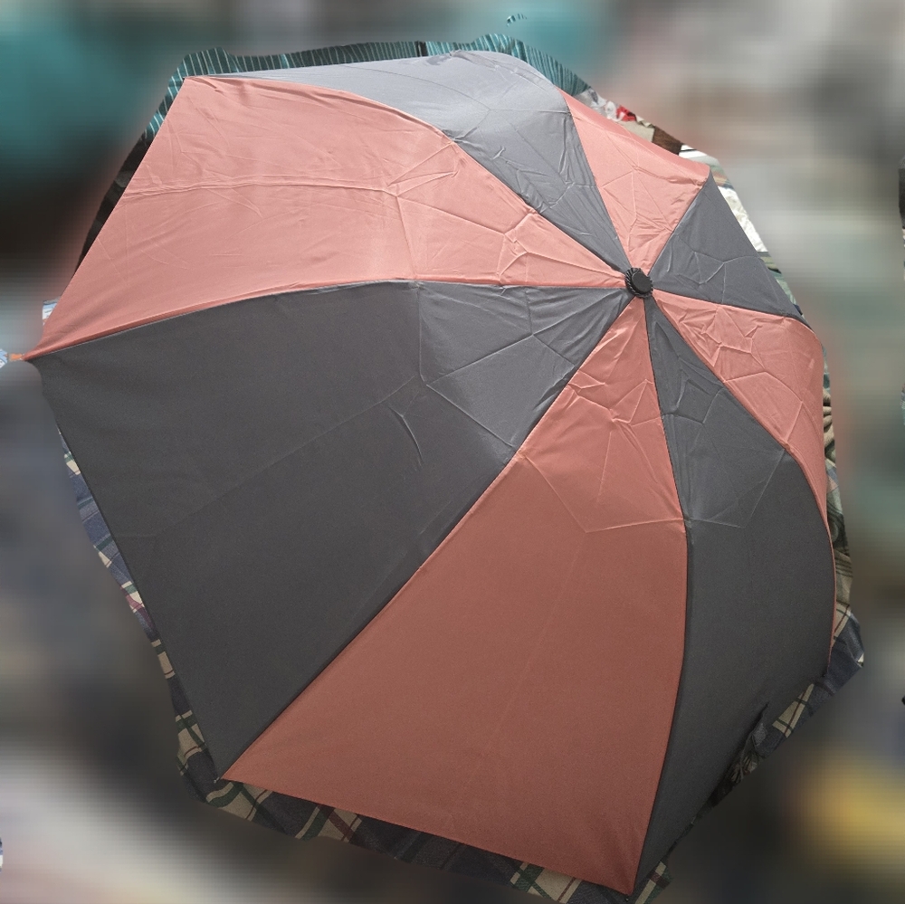 Used Umbrella - Picture 4 of 4